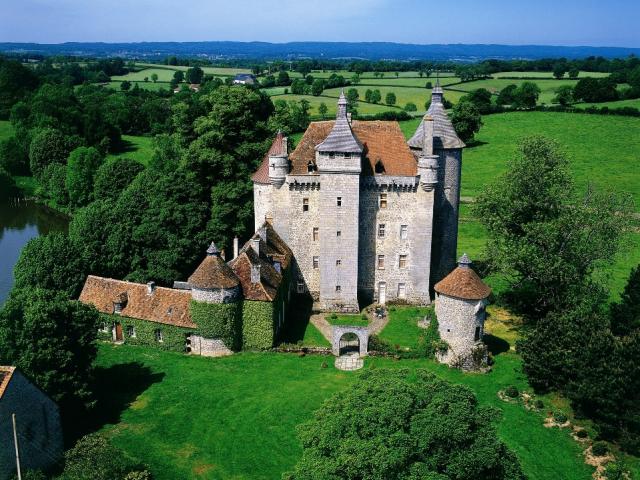 Chateau de Villemonteix