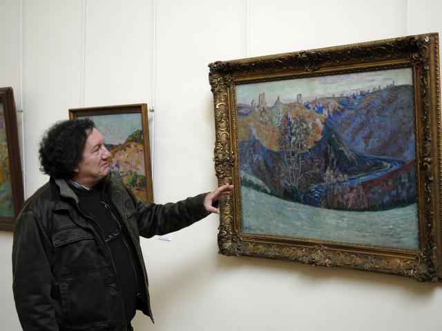 Christophe Rameix Devant Un Tableau De Guillaumin©s. Parouty