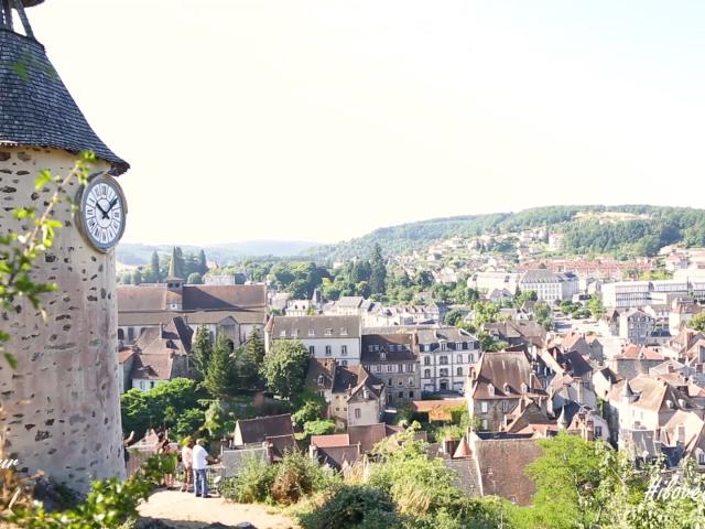 Aubusson Tour de l'Horloge ©Saison d'or