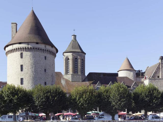 Jour De Marché À Bourganeuf