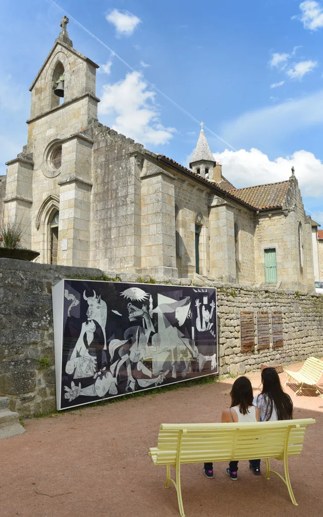 Reproduction de Guernica à Crocq dans la Creuse