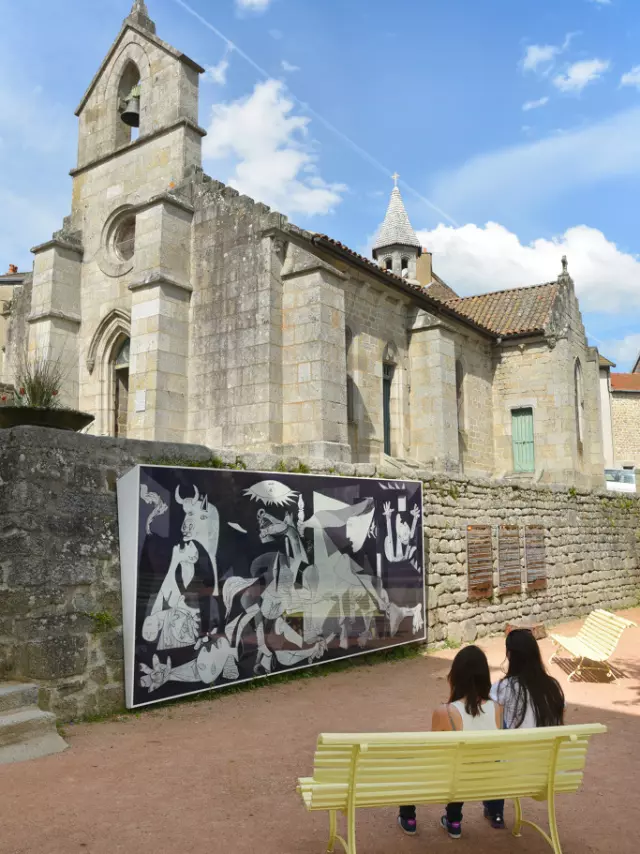 Reproduction de Guernica à Crocq dans la Creuse