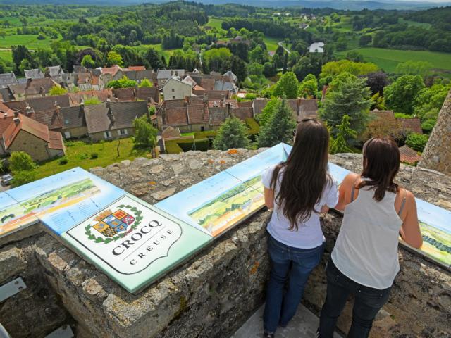 Panorama - Tours de Crocq dans la Creuse