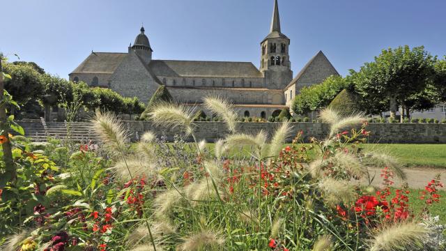 Eglise Evaux Les Bains Paysage