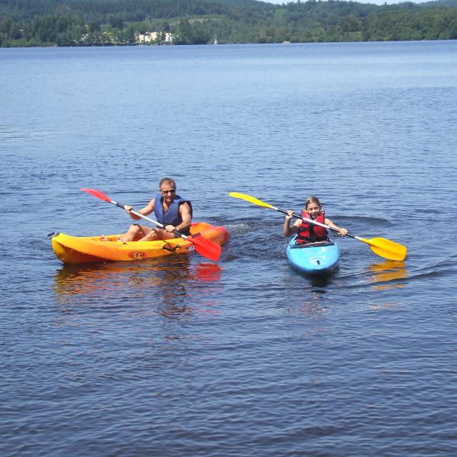 Canoe au lac de Vassivière