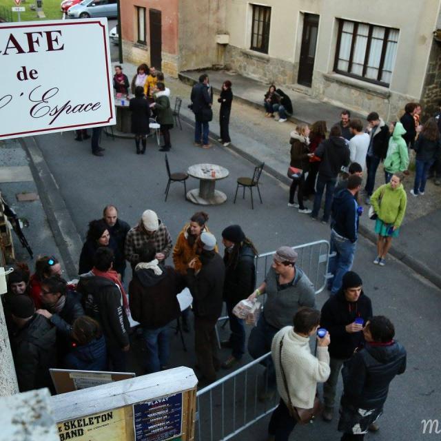 Café de l'espace à Flayat