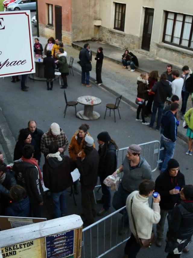 Café de l'espace à Flayat