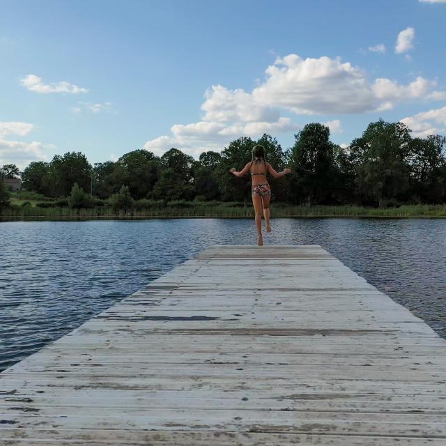 Baignade en étang dans la Creuse