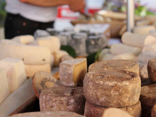 fromages-march-aubusson.jpg