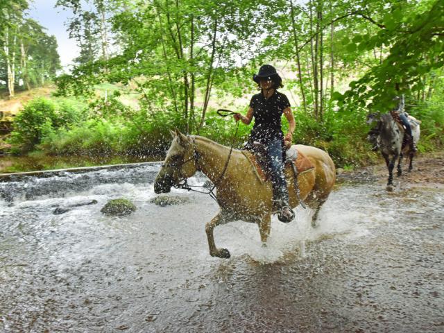 moulin-de-montboucher-equitation-rando-jda-0821-1024px.jpg