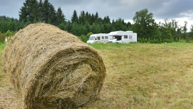 aire-de-camping-car-dauriat-jda-0014.jpg