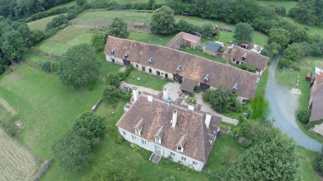 chateau-du-puy-tercillat2.jpg