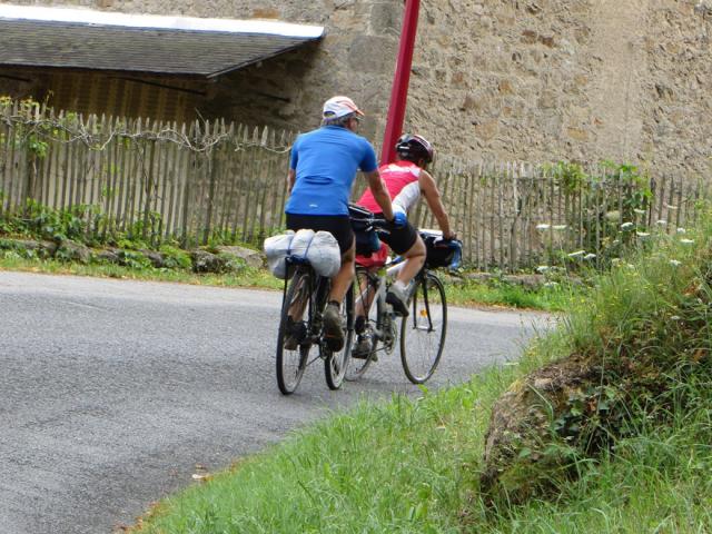 Crozant Sur La Veloroute Ouest Adr 0