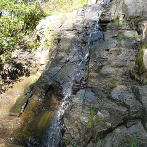 Cascade Du Berceau De La Vierge