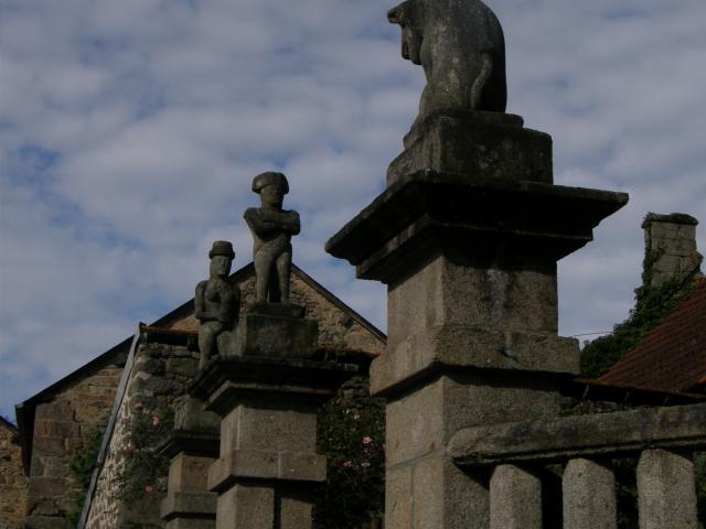 Village sculpté de Masgot