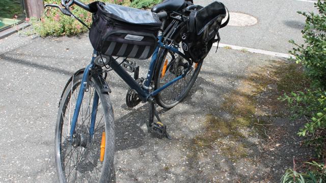 velo-randonneur-equipe-de-sacoches.jpg