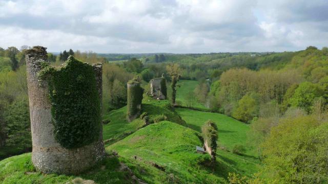 6-ruines-du-chateau-de-malval.jpg