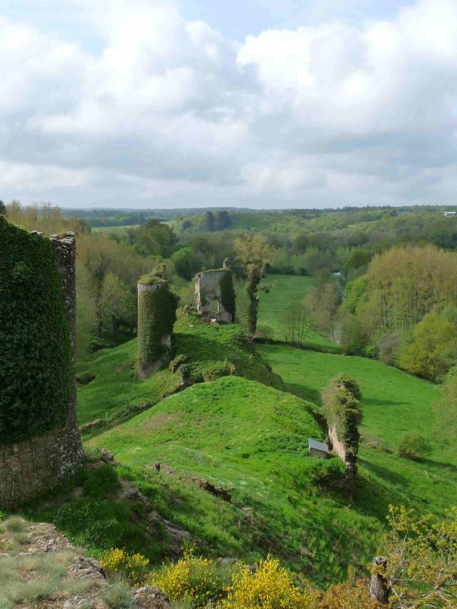 6-ruines-du-chateau-de-malval.jpg