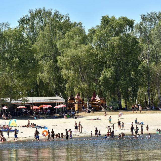 plage de Vassivière©J.Damase