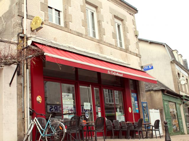 cafe-chaud-terrasse-1.jpg