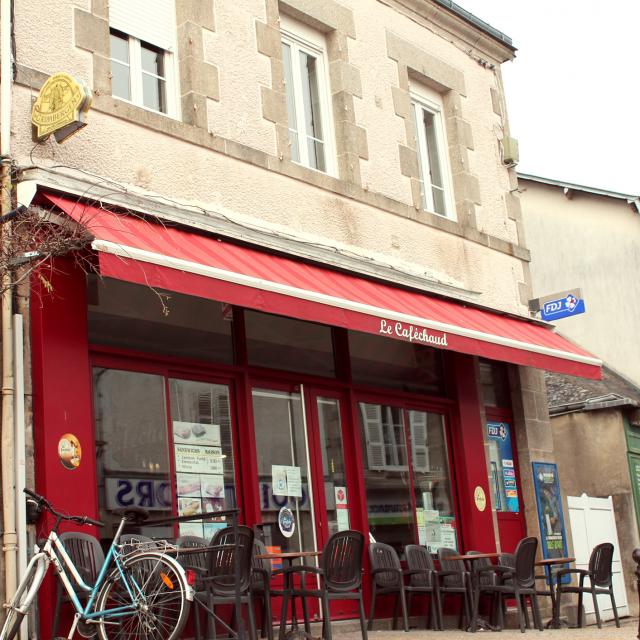 cafe-chaud-terrasse-1.jpg