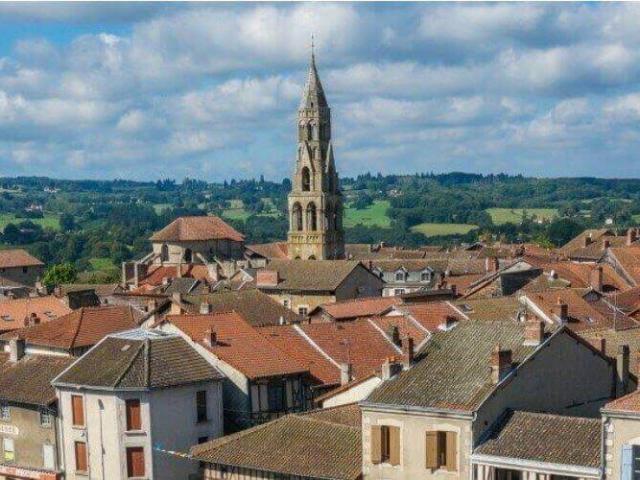 saint-leonard-de-noblat-vue-aerienne.jpg