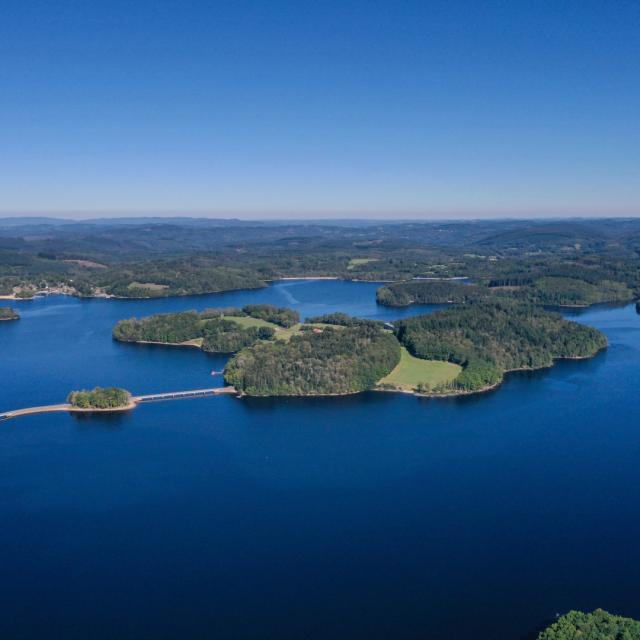 Lac de Vassivière©adrt23