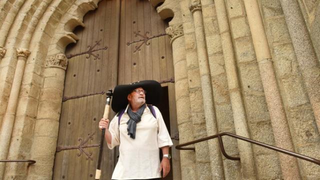 benevent-l-abbaye-pelerin-st-jacques-j-damase-20163-1024px.jpg