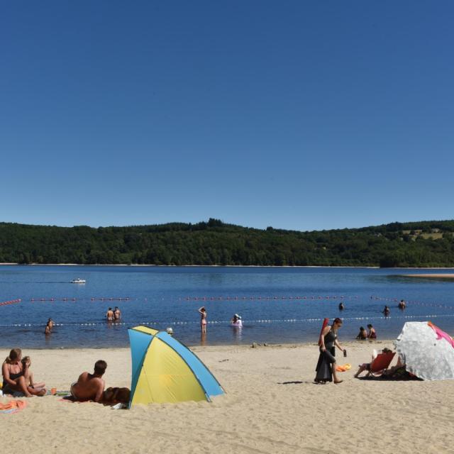 plage de Vassivière©J Damase PSC23