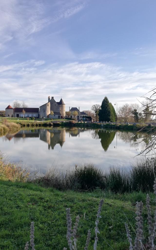 etang-chateau-lizieres-copie-1.jpg