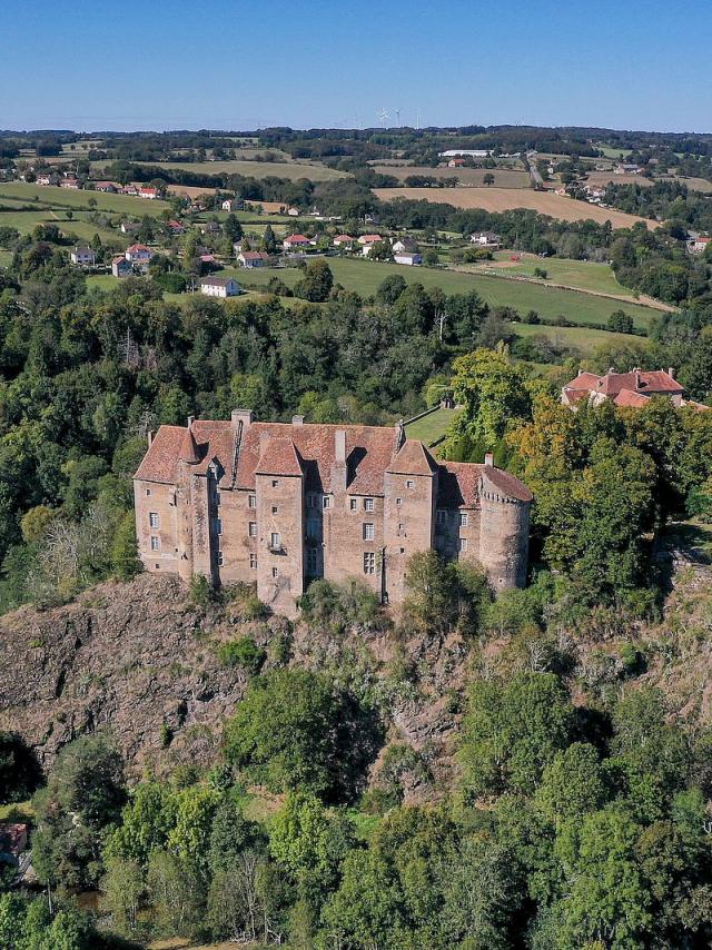 Boussac-Chateau_Boussac-Creuse_tourismeR.jpg