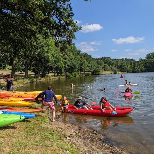 Etang De Chaux Canoes