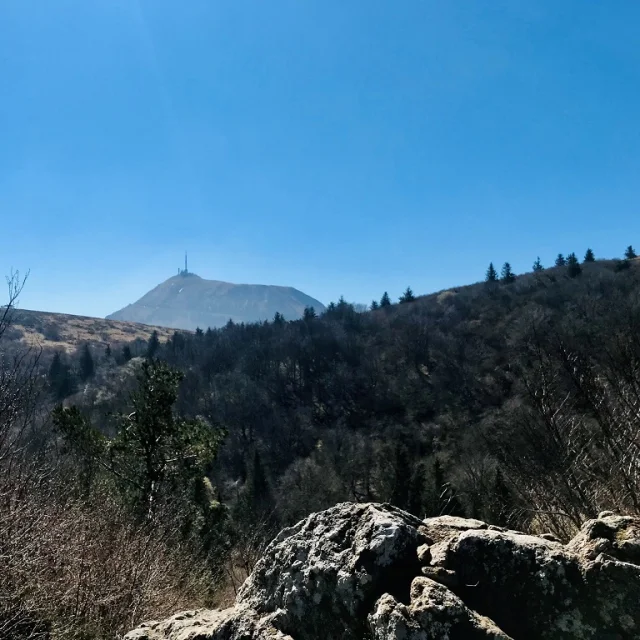 Clermont Ferrad Vue Sur Le Puy De Dôme ©maëva Clavaud Copie 1024