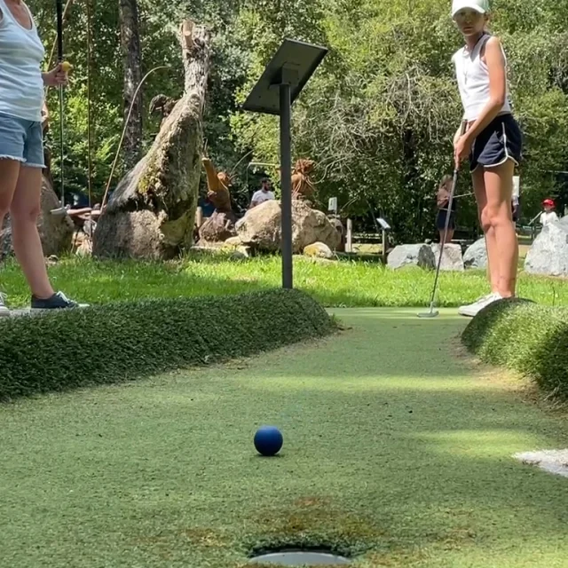 Minigolf Au Chalet Des Pierres Jaumatres