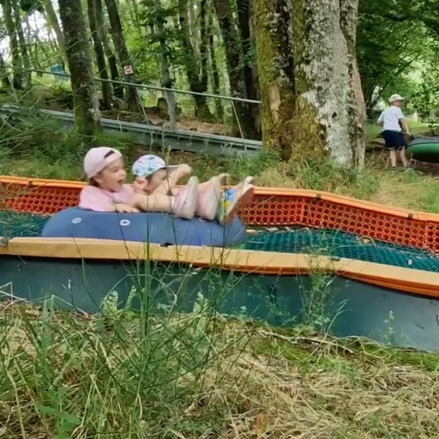 Toboggan Au Chalet Des Pierres Jaumatres