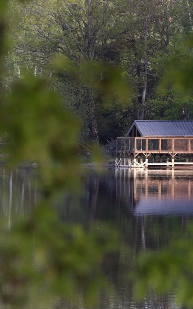 lacustra-etang-de-la-ramade-cabane-pilotis-la-ramade-vacances7.jpeg